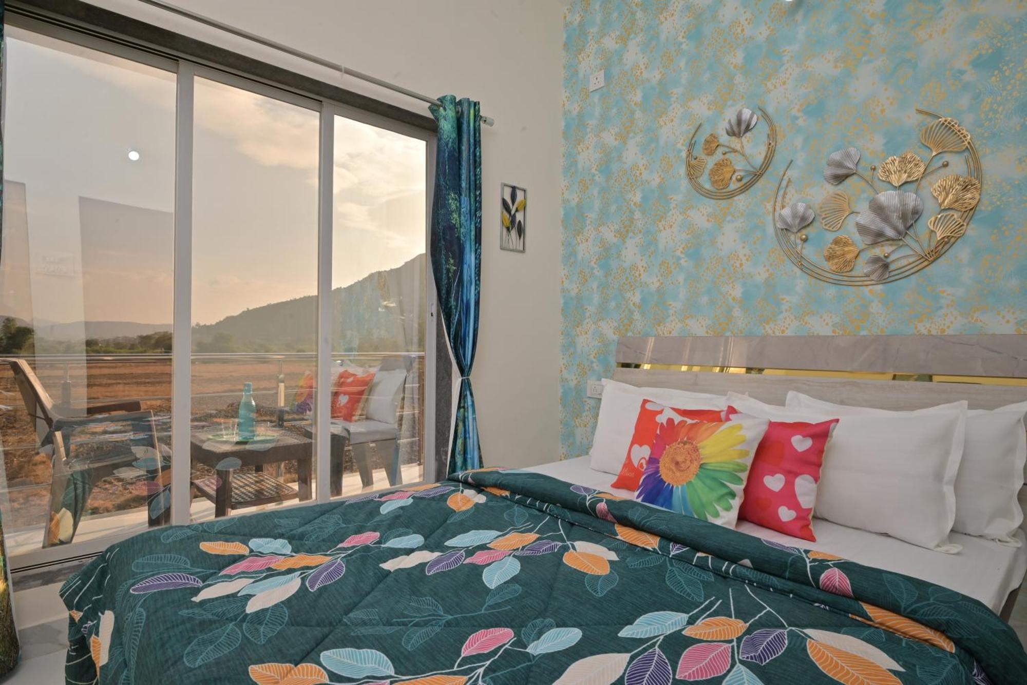 Empyrean Stay II Mirage Villa II Ac II 4Bhk II Largest Pool In Lonavala Li Dış mekan fotoğraf