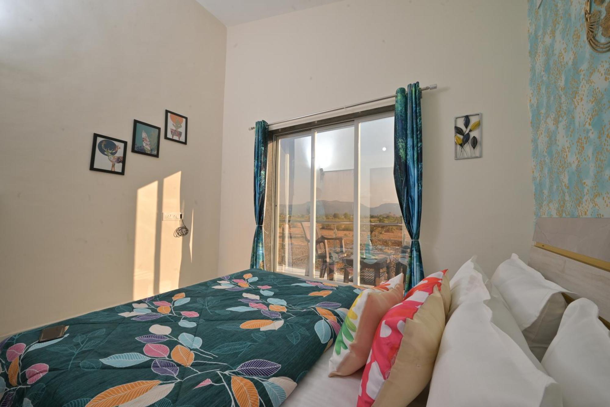 Empyrean Stay II Mirage Villa II Ac II 4Bhk II Largest Pool In Lonavala Li Dış mekan fotoğraf